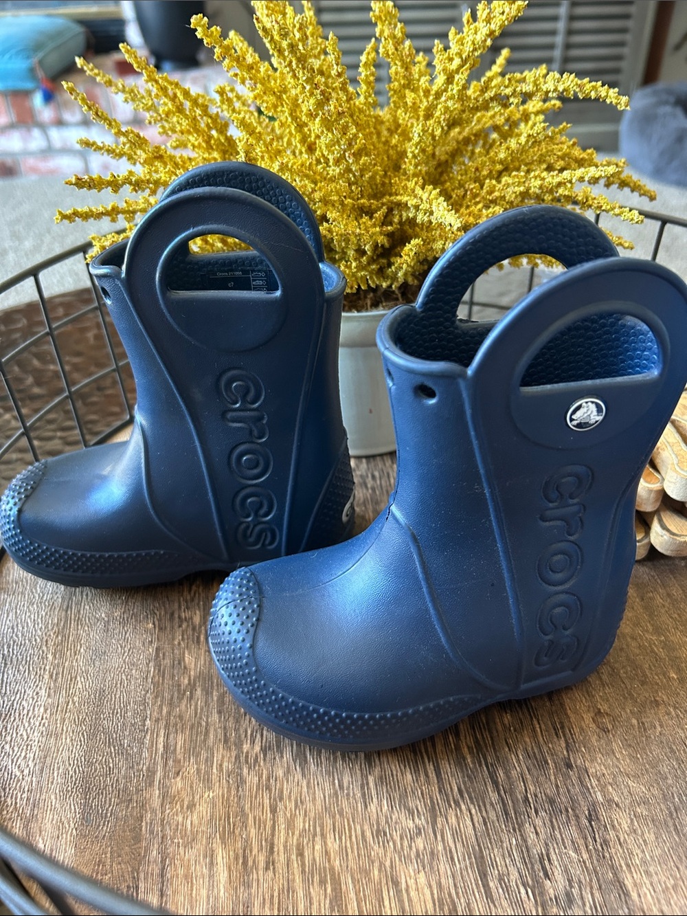 NWOT Crocs Kids' Handle It Rain Boots Waterproof Navy Blue Size C7